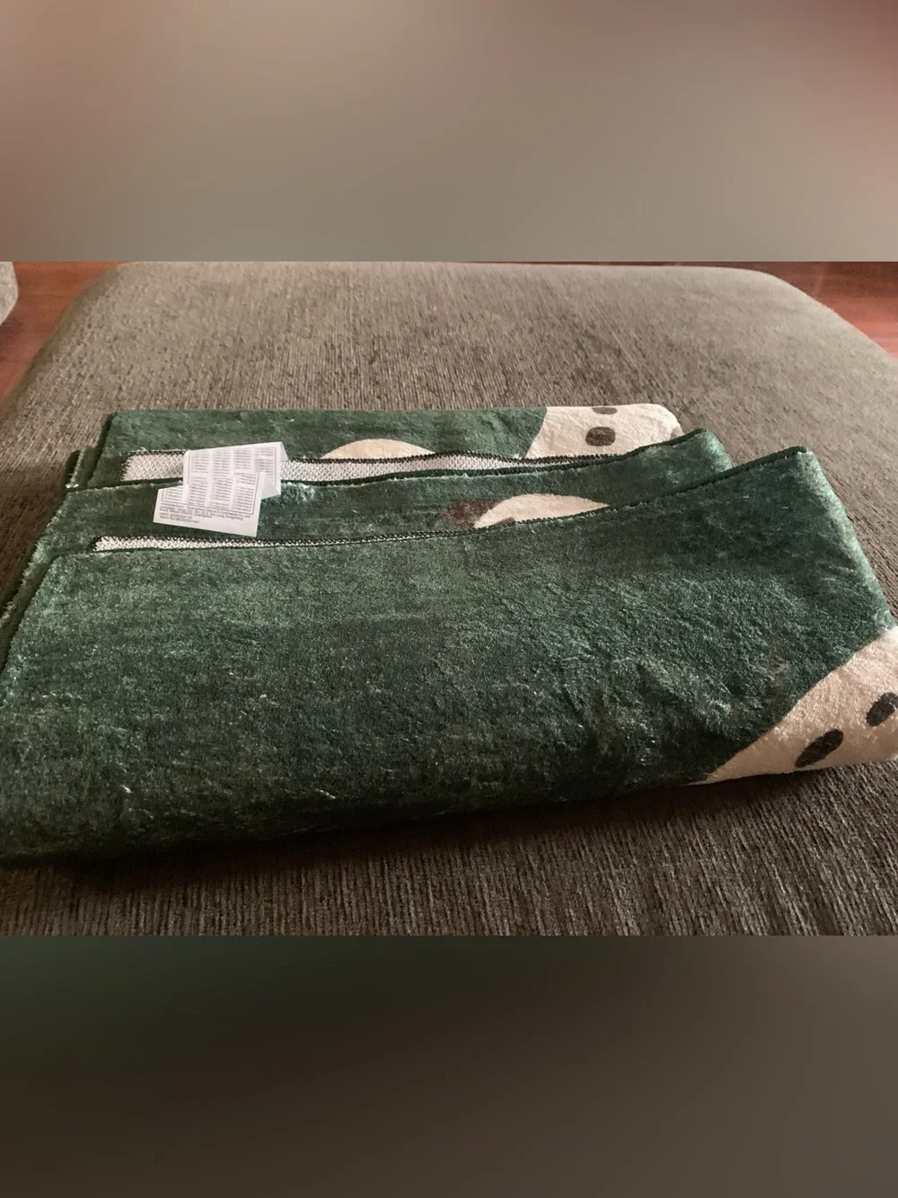 Alligator Print Reptile Rug - Green/White
